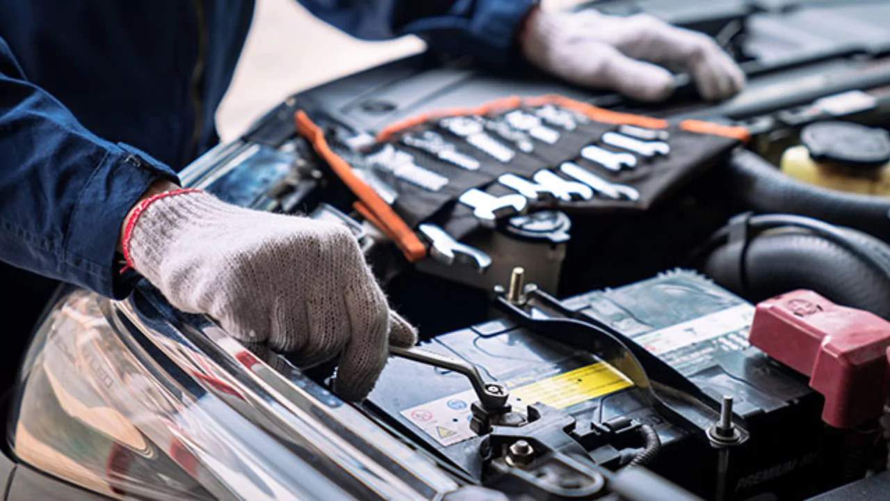 How To Disconnect A Car Battery?