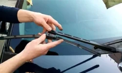 How to Change the Wiper Blades on Your Car?